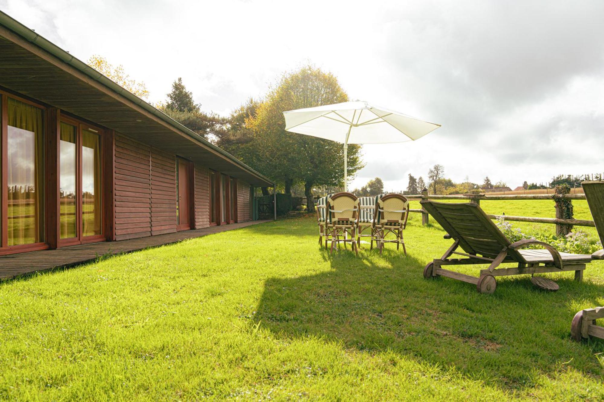 Le Manoir Du Lys, The Originals Relais Hotel Bagnoles de l'Orne Normandie Exterior photo